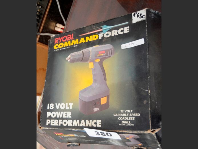 RYOBI COMMAND FORCE 18V CORDLESS DRILL WITH BATTERY & CHARGER [Untested, battery needs replacing]