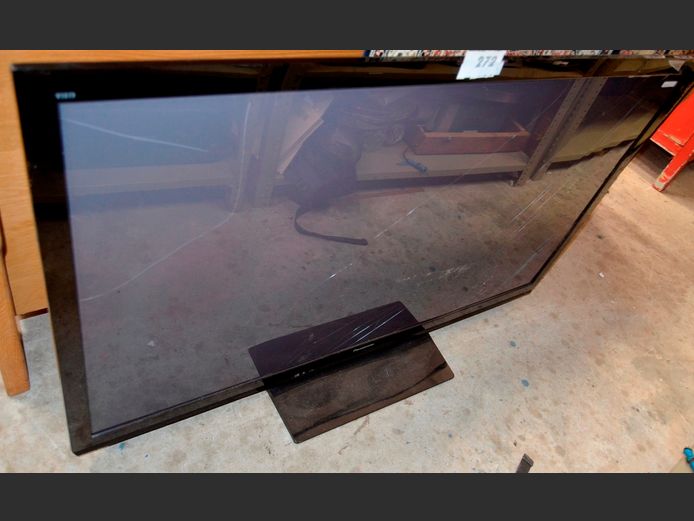 PANASONIC 50" PLASMA TV [Untested, Damaged] ### LICENCE PLEASE ###