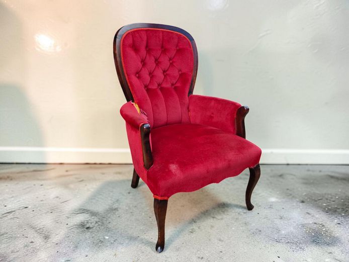 Victorian-Style Tufted Parlor Chair in Red Velvet