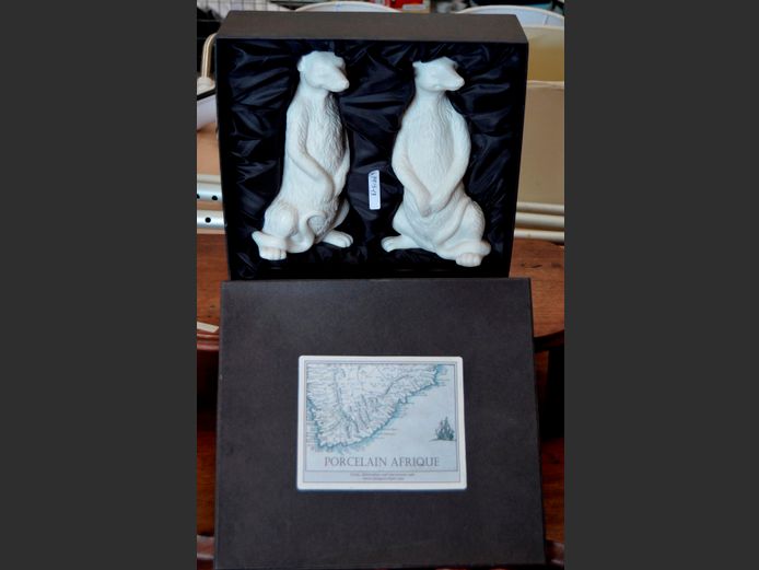 PAIR PORCELAIN AFRIQUE "LUNA" MEERKATS IN PRESENTATION BOX, 22cm High
