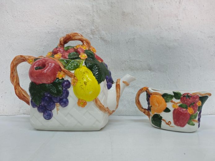 Embossed Ceramic Fruit Basket Teapot with Matching Milk Jug