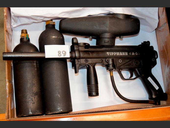 TIPPMAN A5 PAINTBALL GUN WITH CANISTERS