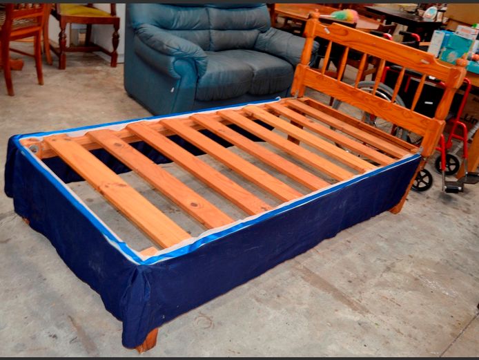 PINE SINGLE DIVAN WITH HEADBOARD