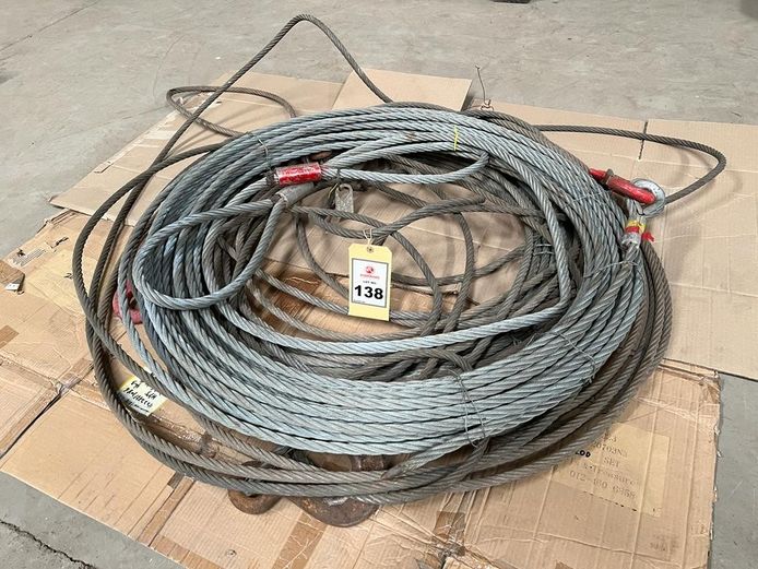 Wire rope with hooks