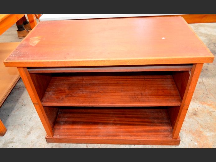 MERANTI 2-TIER BOOKSHELF, 96 x 50 x 74cm [Water damage to top]