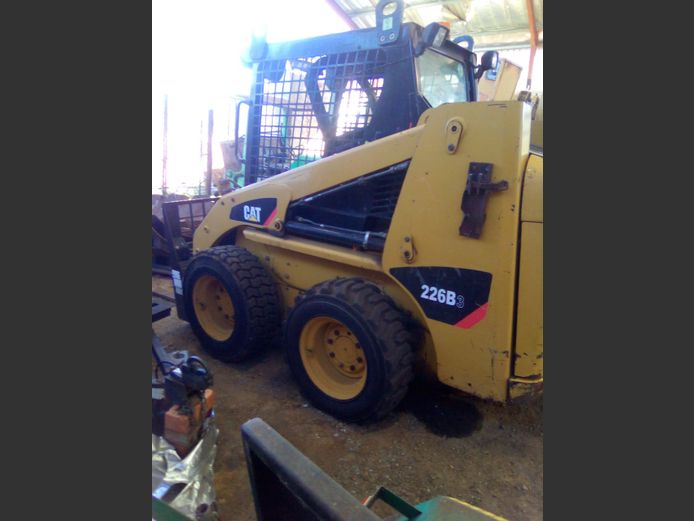 2016 CAT 226B SKID STEER LOADER