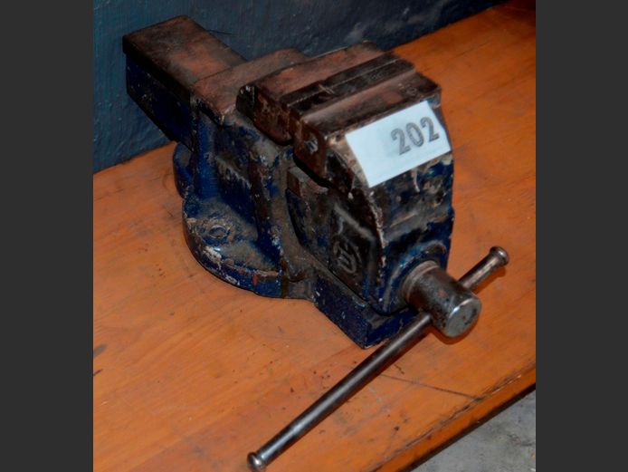 APEX BENCH VICE