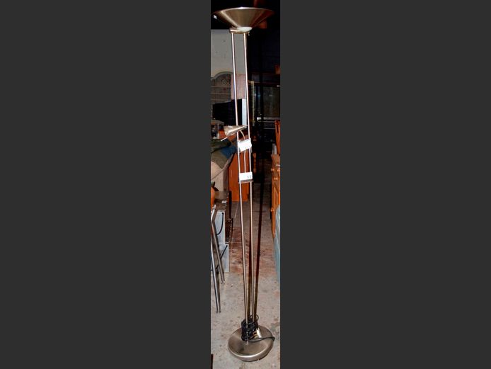 CHROME UPLIGHTER, 184cm High [Tarnished]