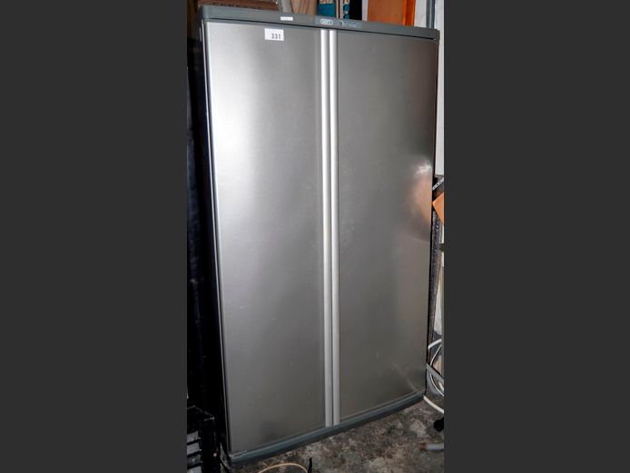 DEFY METALLIC FINISH SIDE-BY-SIDE FRIDGE FREEZER [Getting cold]