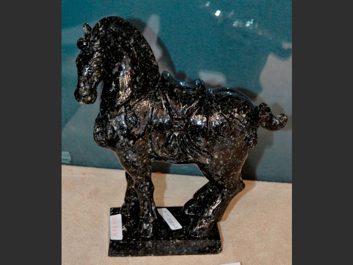 VINTAGE STONE HORSE FIGURINE, 20 x 7 x 21cm