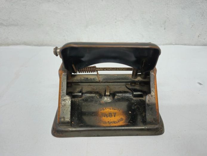 Vintage East-Light No. 87 Heavy-Duty Two-Hole Punch