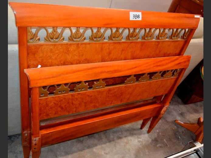 BIRD'S EYE WALNUT SINGLE HEAD- & FOOTBOARD