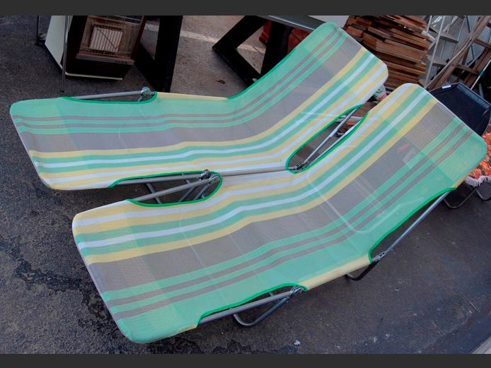 PAIR VINTAGE METAL FOLDING SUN LOUNGERS