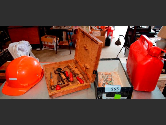 SMALL JERRY CAN, HARD HAT, etc