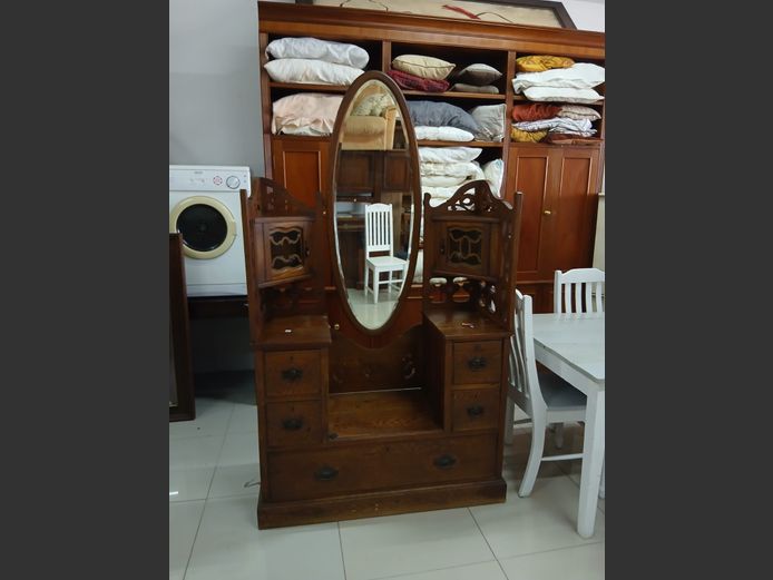 Oak Dressing table