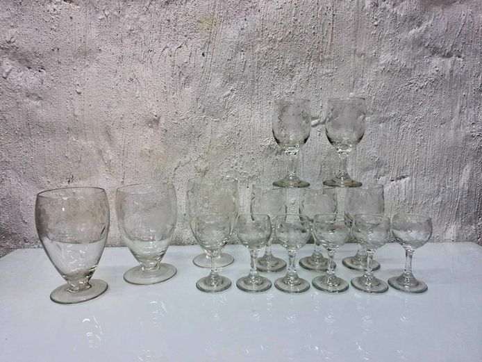 Set of 16 Grape & Vine Etched Crystal/Glass - Glasses & Goblets