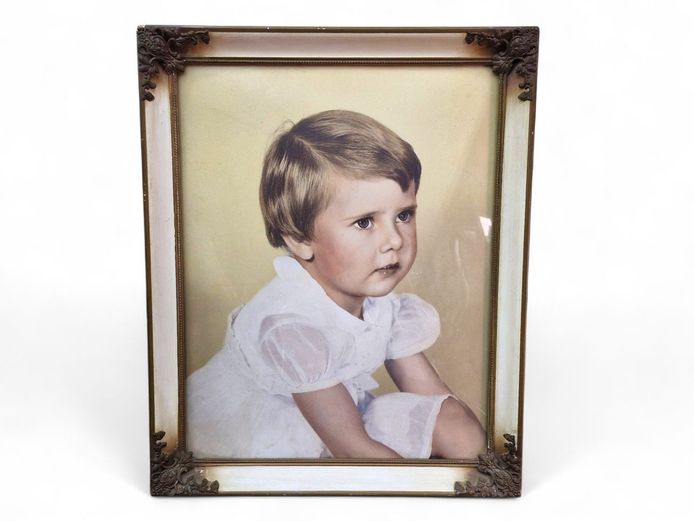 Antique Picture Frame with Convex Glass