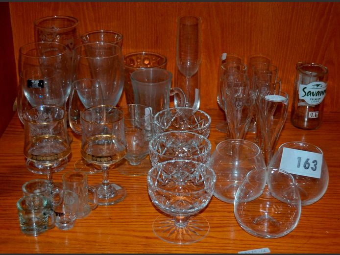 ASSORTED DRINKING GLASSES