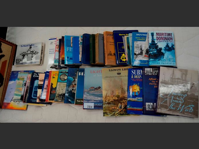 COLLECTION NAVAL BOOKS