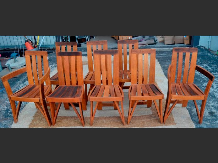 SET OF 6 OAK BARREL DINING CHAIRS WITH PAIR MATCHING CARVERS BY THE JOSHUA TREE