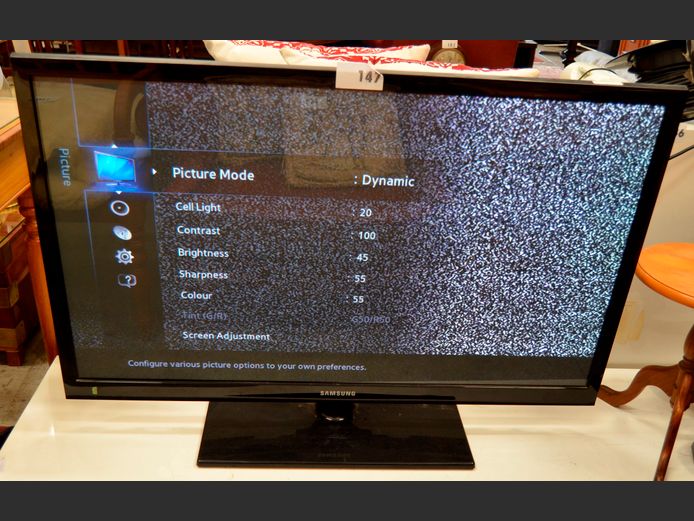 SAMSUNG 43" PLASMA TV [Switches on] ### LICENCE PLEASE ###