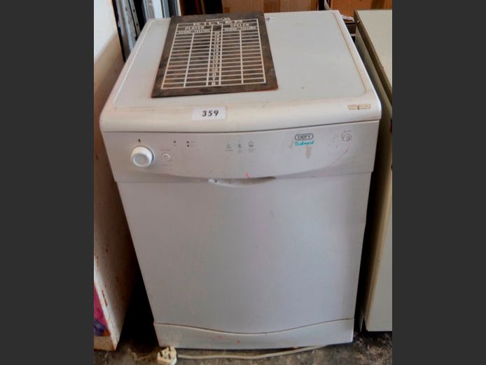 DEFY DISHMAID DISHWASHER [Switches on, untested further]