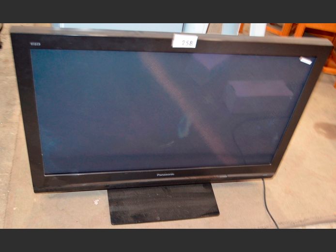 PANASONIC 42" PLASMA TV [Faulty] ### LICENCE PLEASE ###