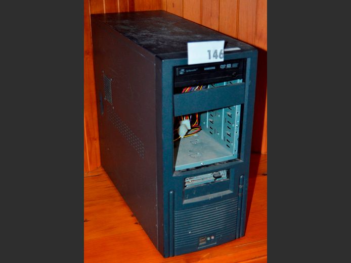 COMPUTER TOWER [Untested, Condition as per photo]