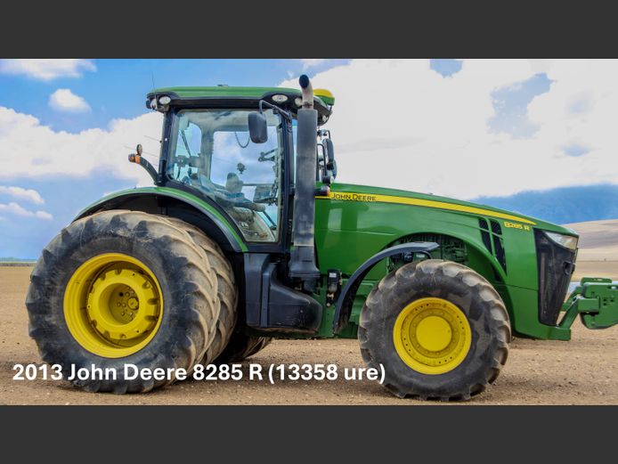 John Deer 8285R