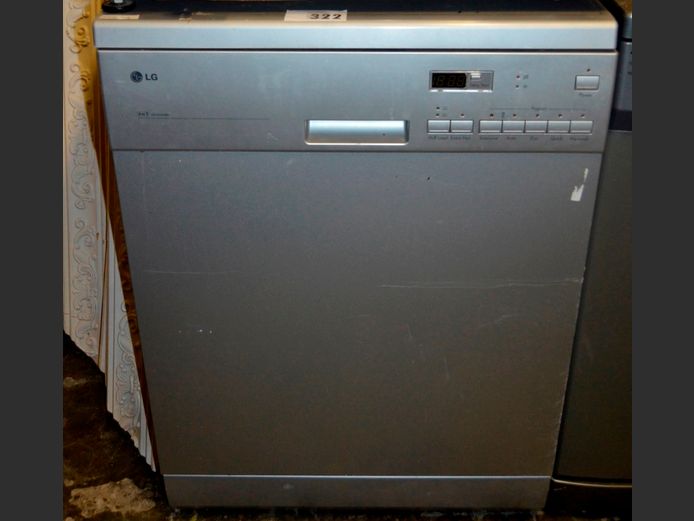 LG SILVER DISHWASHER [Untested, no plug]