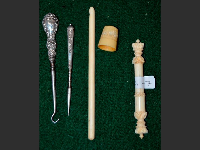 LOT: IVORY CROCHET HOOK, SILVER POKE, SILVER BUTTON HOOK, etc