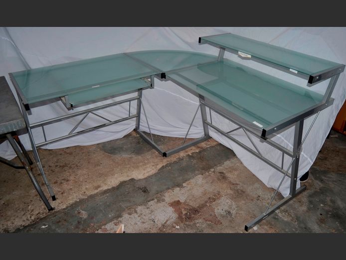 GREY METAL & FROSTED GLASS L-SHAPED COMPUTER DESK, 150 x 150 x 94cm