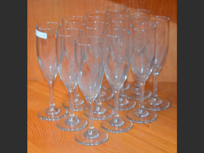 SET OF 12 CHAMPAGNE FLUTES