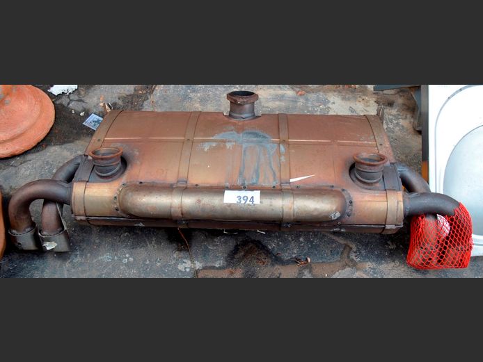EXHAUST BOX
