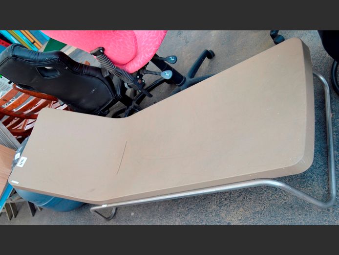 BROWN PLASTIC LOUNGER