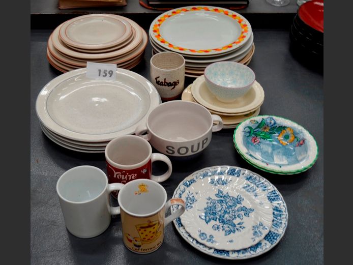 DINNER PLATES, SIDE PLATES, BOWLS, etc