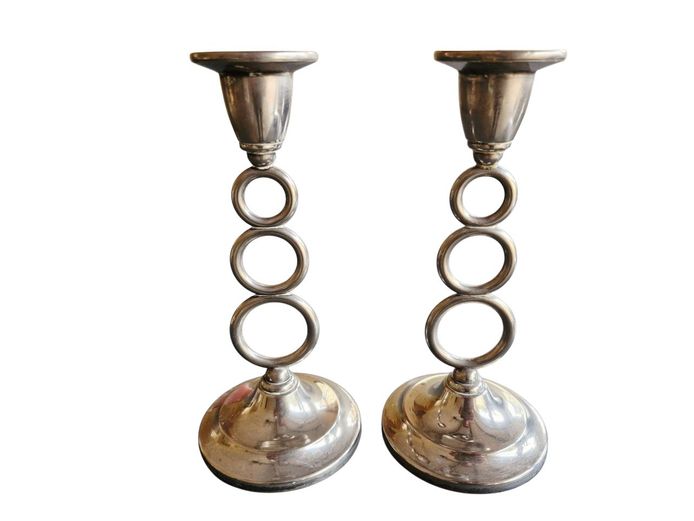 Vintage English Ianthe Silver Plated Candlesticks