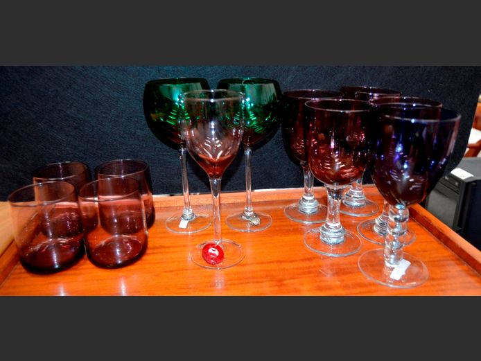 COLOURED GLASS WINE GLASSES & TUMBLERS