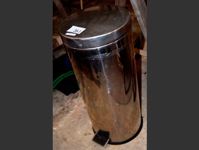 BRABANTIA STAINLESS STEEL PEDAL BIN, 29cm Diameter x 66cm High