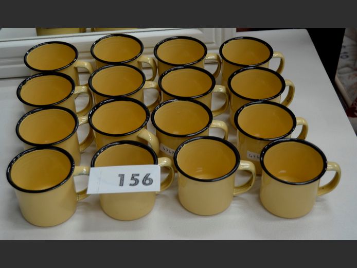 LOT: 16 x ENAMEL MUGS
