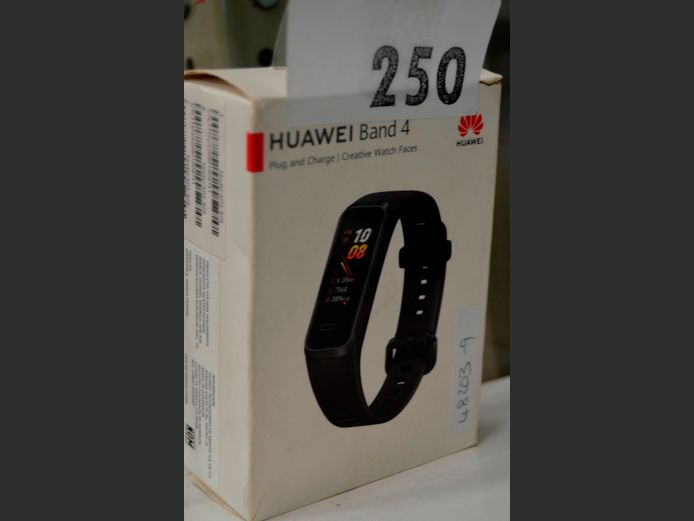 HUAWEI BAND 4 [Untested, no charger]