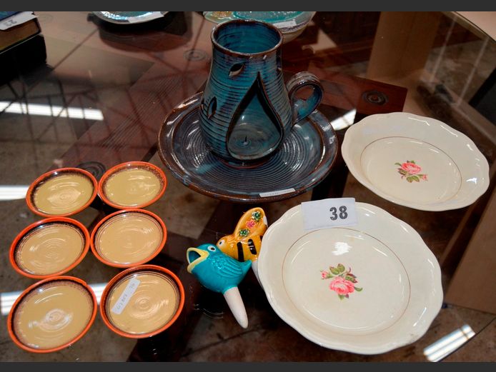 GLAZED POTTERY PLATE WITH CANDLE HOLDER, REGENCY ANCHOR BOWLS, PAIR VINTAGE CERAMIC BIRD & BEE PLANTERS, etc