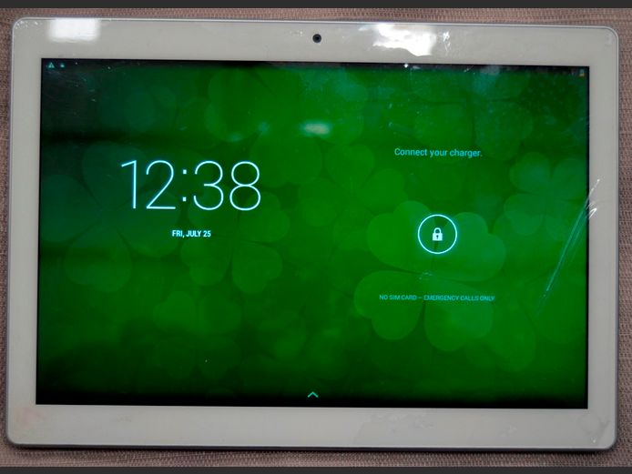 PROLINE 1051H 10" TABLET [Switches on, no charger]