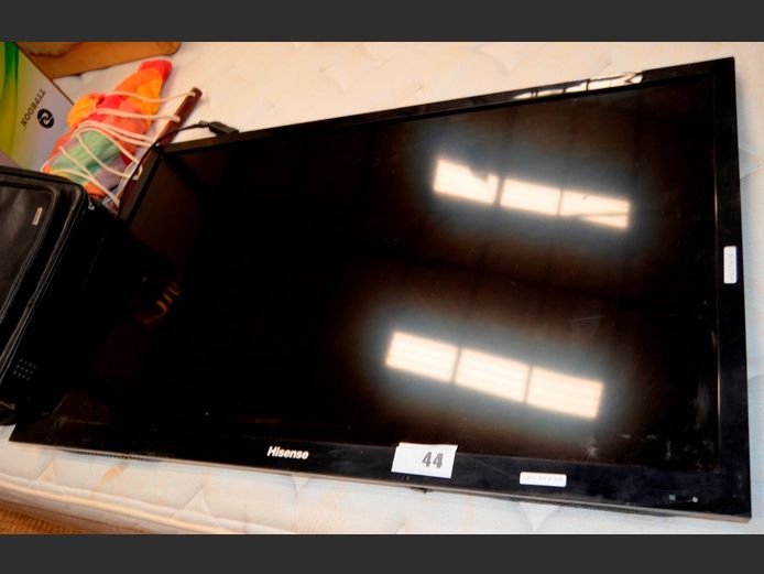HISENSE 42" LED TV [Dead] ### LICENCE PLEASE ### [#: 423315161]
