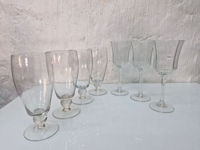 Vintage Elegant Glassware Set: 4 Ball-Stem Water Goblets & 3 Paneled Wine Glasses