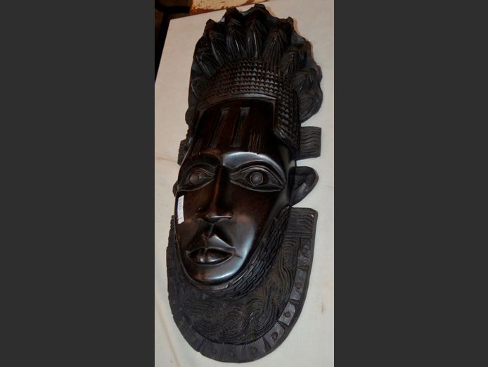 CARVED AFRICAN MASK, 22 x 15 x 37cm