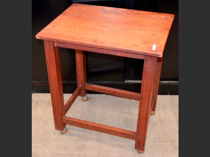 OAK OCCASIONAL TABLE ON CASTORS, 57 x 44 x 66cm