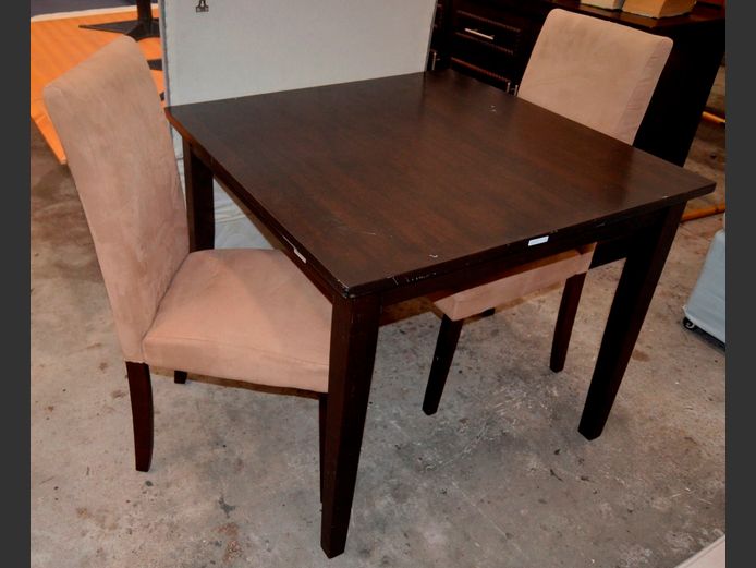 DARK MAHOGANY 4-SEATER DINING TABLE WITH 2 CHAIRS, 90 x 90 x 75cm