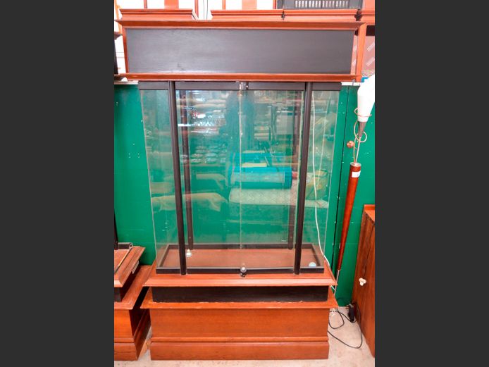 OAK & GLASS 2 DOOR DISPLAY CABINET- 120 x 45 x 211cm [Glass shelves needed, doors open, no keys]