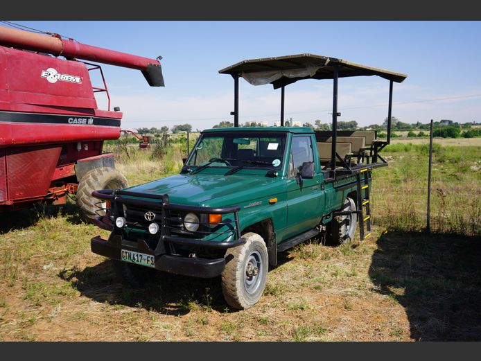 TOYOTA LANDCRUISER 4.2 ENKELKAJUIT 2003 - MET WILDSBESIGTIGING CTN417FS (GEEN PAPIERE)